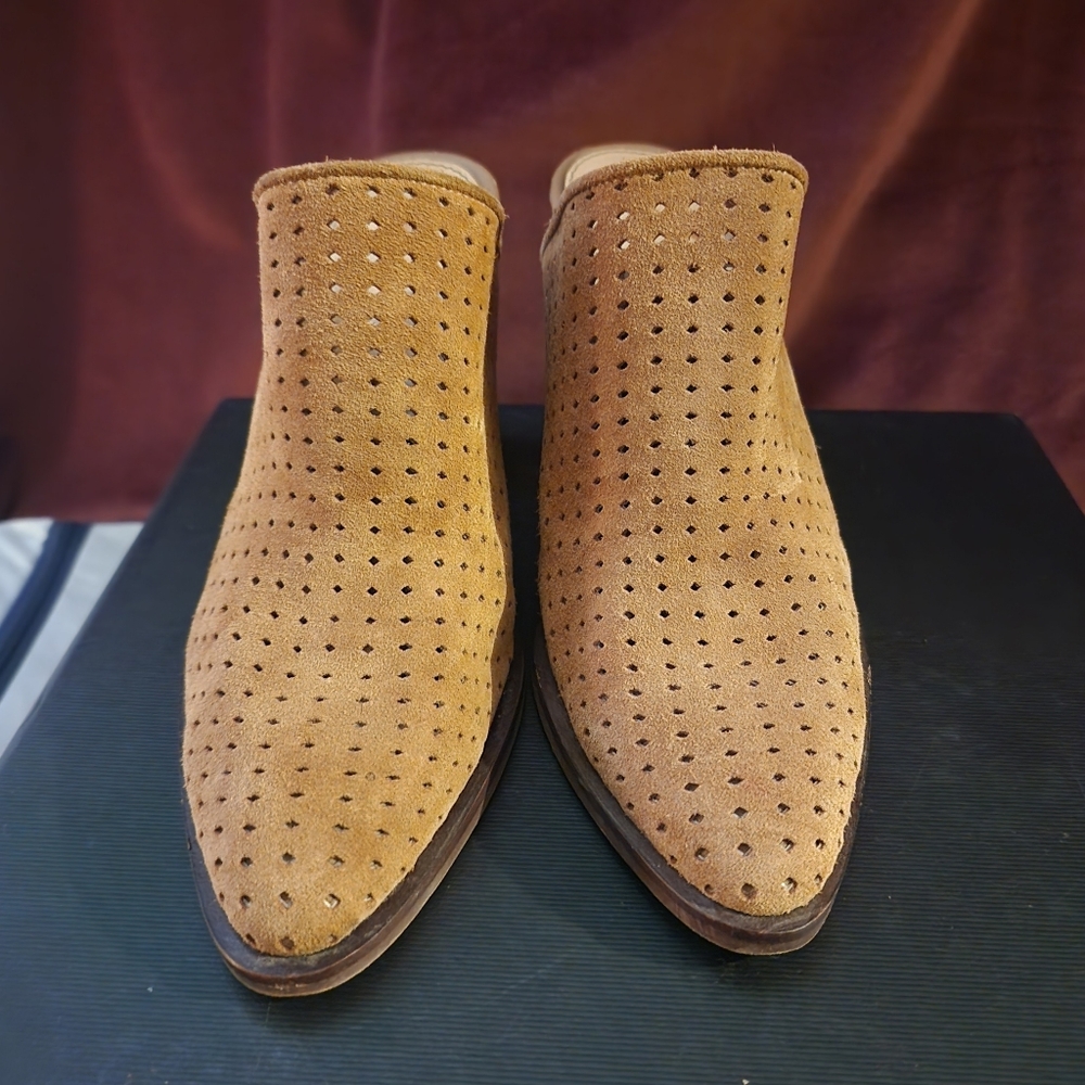 Sam Edelman Booties - Picture 2 of 6